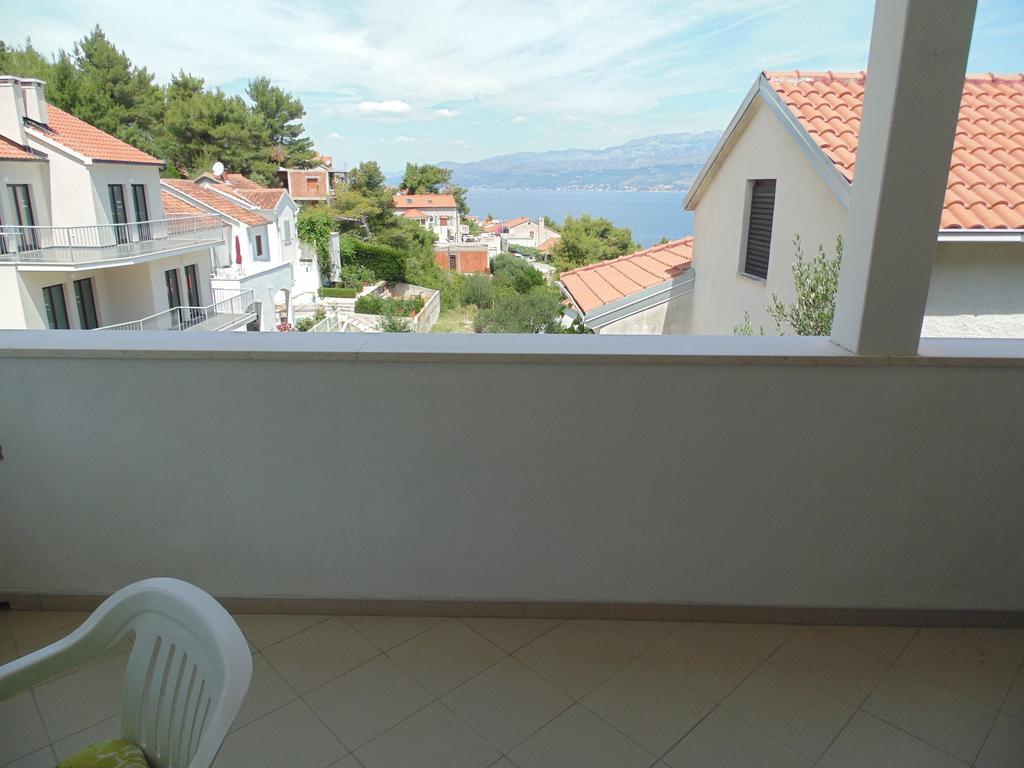 Apartments Postira Brac מראה חיצוני תמונה