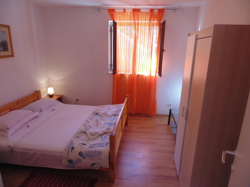 Apartments Postira Brac מראה חיצוני תמונה