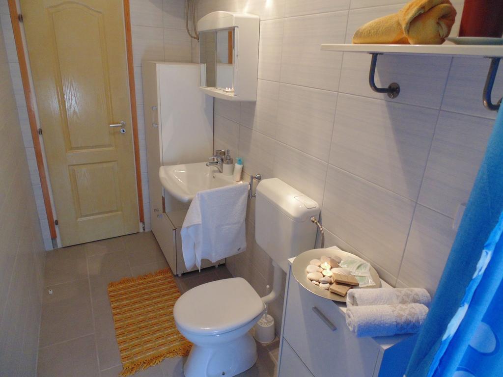 Apartments Postira Brac מראה חיצוני תמונה